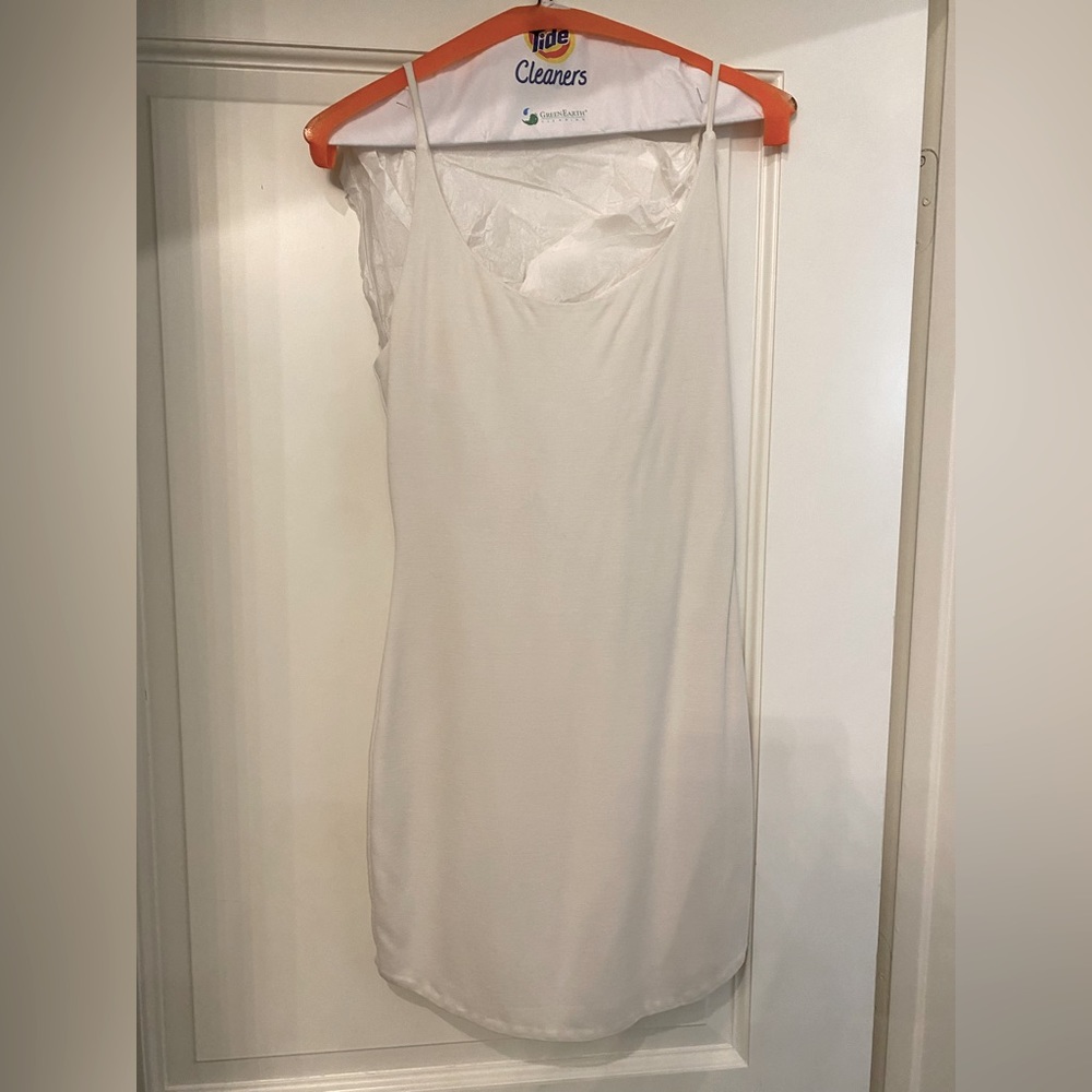 Privacy please dress - Picture 4 of 5